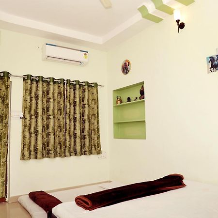 Shree Vinayak Guest House Ujjain Exterior foto